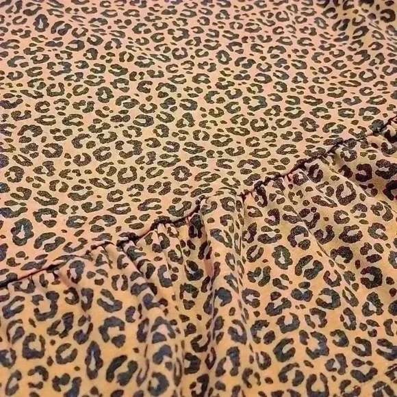 Francescas Mi Ami Cheetah Babydoll Top - Picture 2 of 4